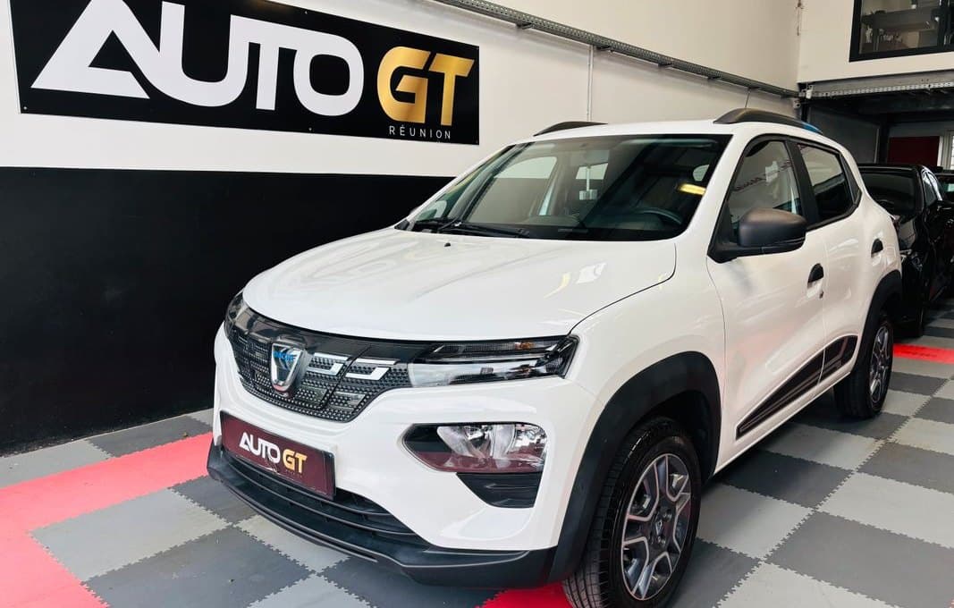 Dacia Spring électrique blanche — photo 1