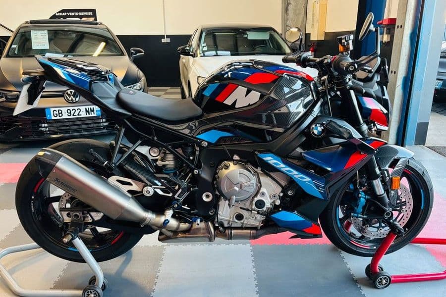 BMW M 1000 R Pack M Compétition noire — photo 4